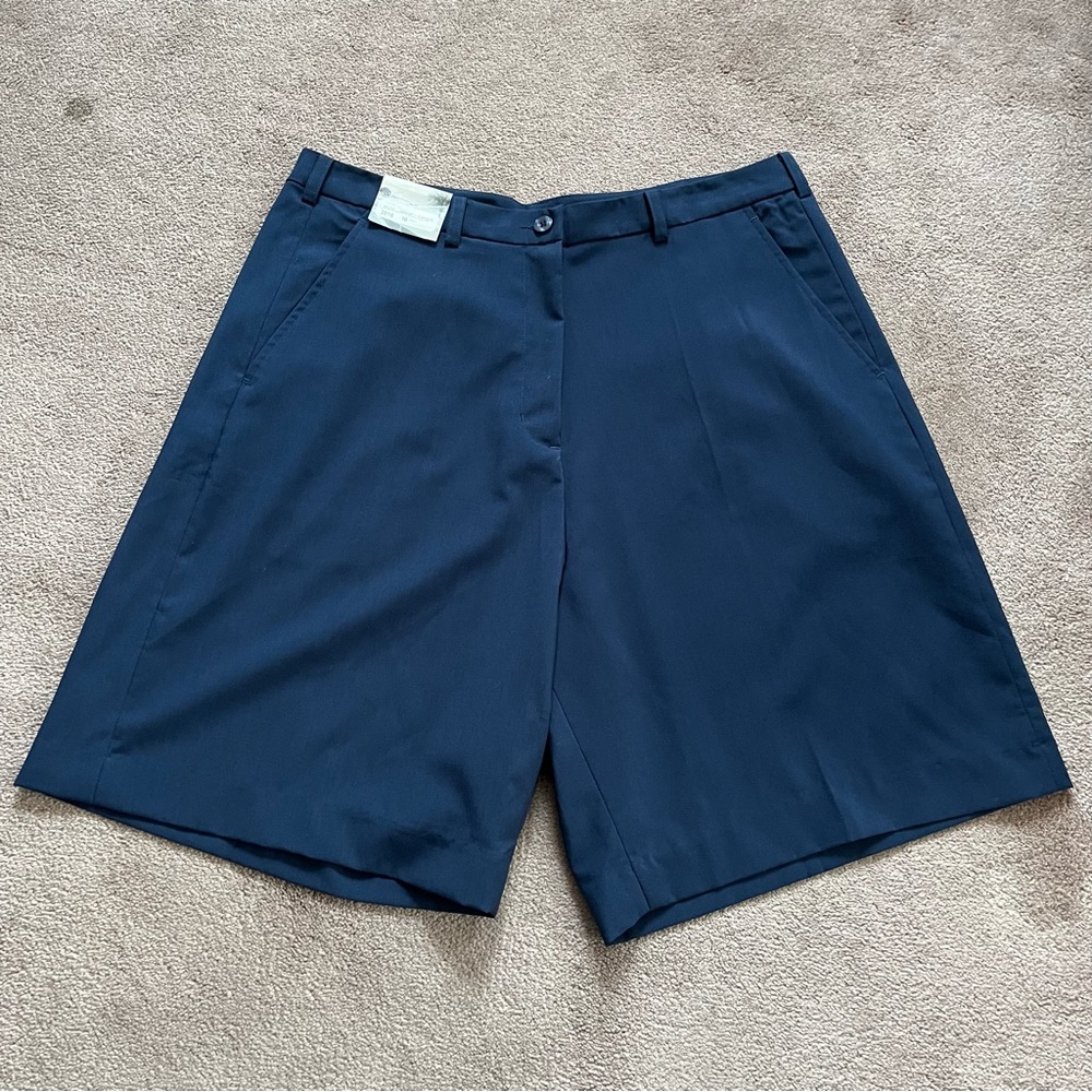 NWT Monterey Club Women’s Classic Essential Shorts Size 16